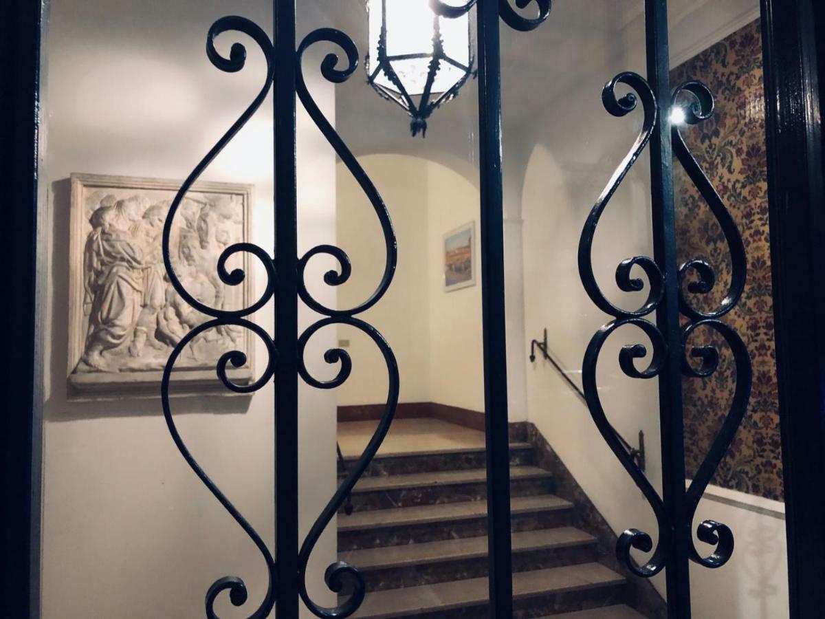 Florence Liberta Apartment With Balcony Exterior foto