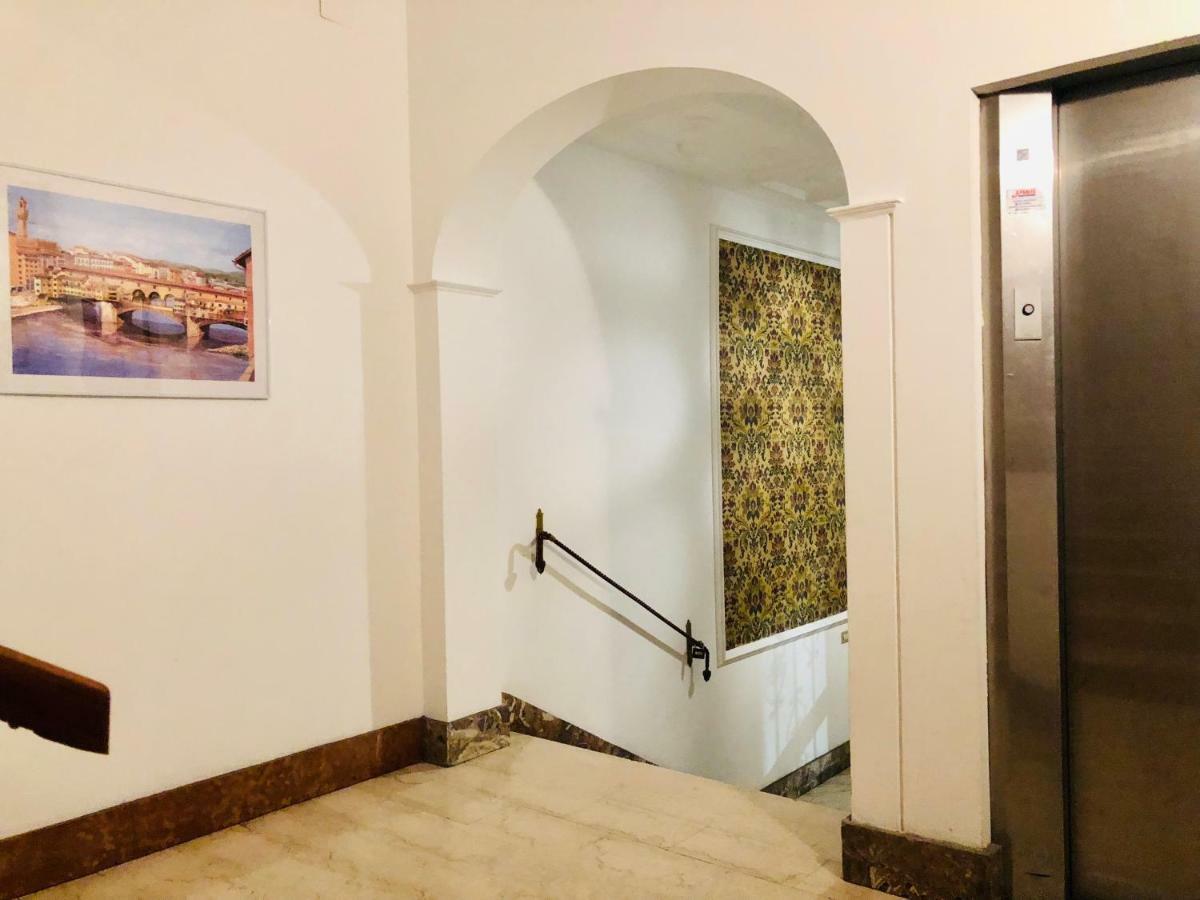 Florence Liberta Apartment With Balcony Exterior foto